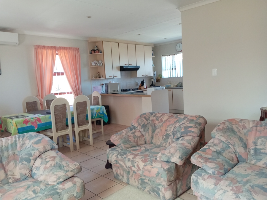 3 Bedroom Property for Sale in Strelitzia Park Eastern Cape